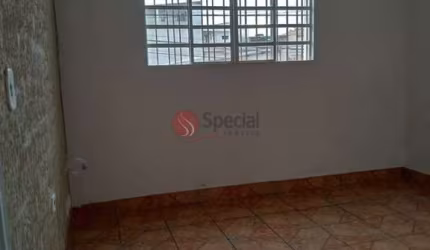 Casa à venda na Vila Verde com  4 quartos, piscina e  salão comercial.