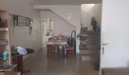 Sobrado no Tatuapé com 3 suítes.