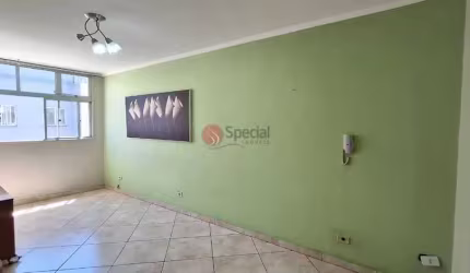 Apartamento de  92 m² no Tatuapé, andar alto, 2 quartos e 1 vaga de garagem.