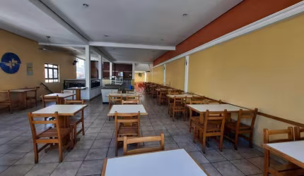 Prédio no Tatuapé comercial de esquina.