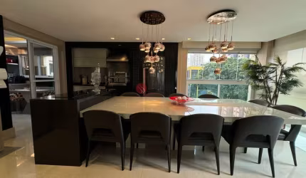 PORTEIRA FECHADA! Maravilhoso apartamento com 264 m², 3 suítes, varanda Gourmet e 4 vagas,.