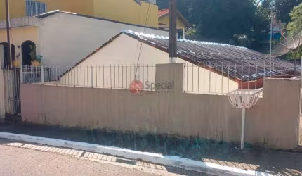 Terreno a venda com 10.30 metros de frente.
