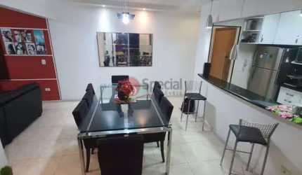 Apartamento no Tatuapé em andar alto a venda com 3 dormitíorios, 1 suíte e 2 vagas.
