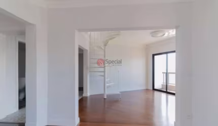 Cobertura com 259 m²  3 dorm, 1 suíte e 6 vagas