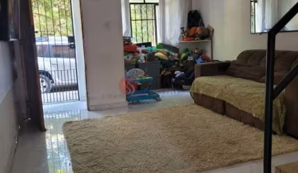 Casa assobradada de 80 metros para compra na Penha.
