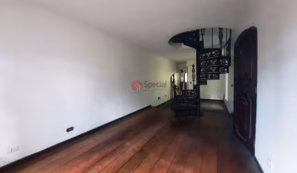 Sobrado para venda e locação no Tatuapé.