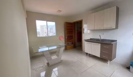 Apartamento no Anália Franco, 2 dormitórios, próximo ao Pão de Açúcar.