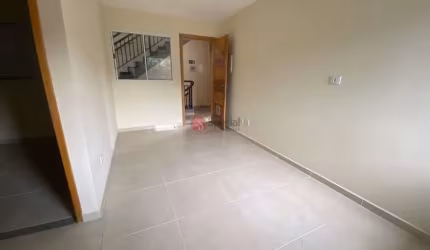 Apartamento lindo no Anália Franco 2 dormitórios, 1 banheiro, próximo ao Futuro Metrô Anália Franco.