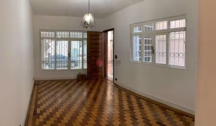 Sobrado  no Jardim Têxtil.