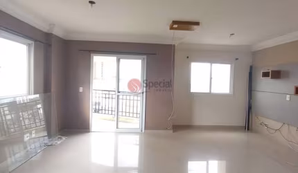 Apartamento na Vila Formosa com sacada gourmet.