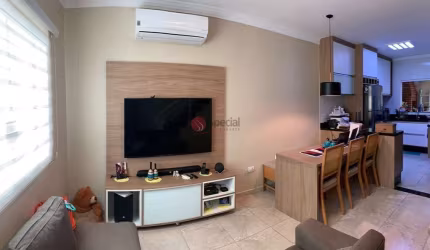 Sobrado  de condomínio na Vila Formosa  com 2 suítes e 3 vagas à venda, 105 m² .