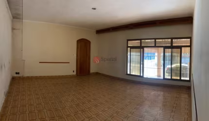 Casa térrea para venda ou locação, terreno 14x40 na Vila Nova York.