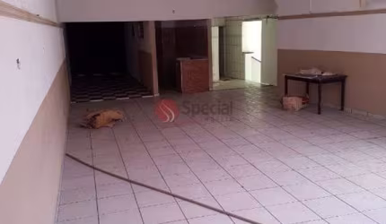 Salão comercial muito bem localizado na Vila Matilde.