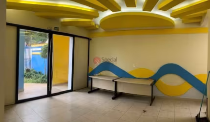 Prédio comercial no Tatuapé.