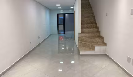 Sobrado novo à venda na Penha de 135 m², 3 dormitórios, 1 suíte, 2 vagas de garagem.