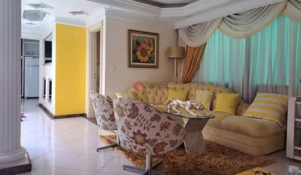 Sobrado à venda na Vila Carrão com 340 m².
