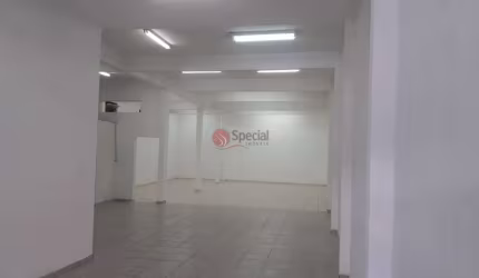 Salão em São Miguel 440 metros.