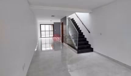Sobrado à venda na Vila Bueno Aires na Ponte Rasa, 3 suítes,  2 vagas, espaço gourmet.