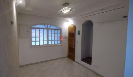 Sobrado com  5 quartos e 2 vagas, 375 m² - Jardim Popular.