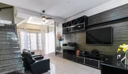 Sobrado na Vila Formosa com 200 metros.