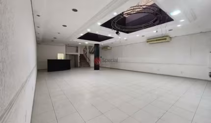 Salão comercial  na Avenida Vila Ema.