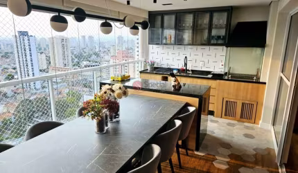 Apartamento cobertura na Mooca com 134 metros.