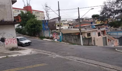 Terreno de esquina na Vila Rica