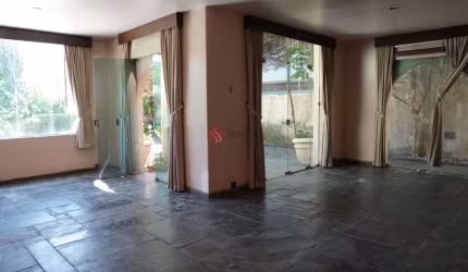 Sobrado Exclusivo em Pinheiros ? 5 Andares, Área de Lazer Completa e Localização Privilegiada