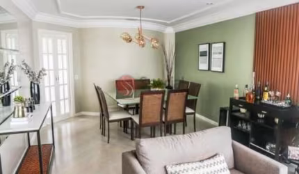 Apartamento à Venda na Moóca,  alto padrão com 157m²,   4 dormitórios, 3 vagas, reformado, dock.ok