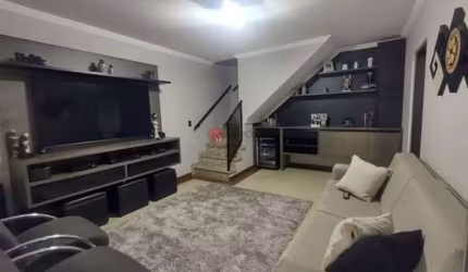 Sobrado à venda no Jardim IV Centenário com 68 metros.