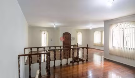 Sobrado no Jardim Têxtil com 3 quartos.