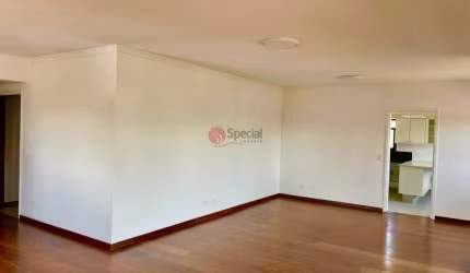 Apartamento no Parque São Jorge.