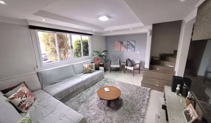 Sobrado em condominio fechado na Vila Carrão com 133 metros.