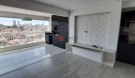 Apartamento com 2 dormitórios, suíte e varanda gourmet na Vila Formosa