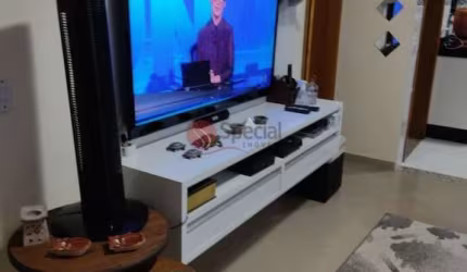 Casa em condomínio fechado com 2 dormitórios e 2 suítes na Penha