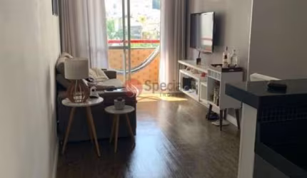 Apartamento à venda de 55 metros com 3 quartos e 1 banheiro na Vila Ema.