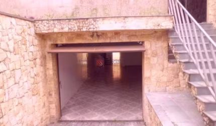 Sobrado com 3 dormitórios e 6 vagas a  venda no Jardim Têxtil.