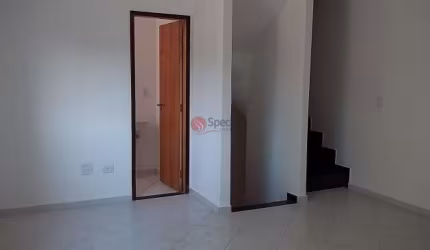 Sobrado de condomínio na Vila Formosa.