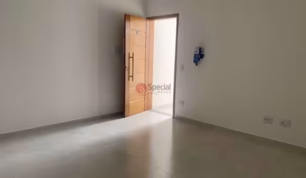Apartamento de 2 quartos na Cidade Patriarca.