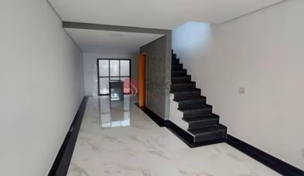 Sobrado à venda na Penha com 3 quartos, 2 vagas e espaço gourmet.