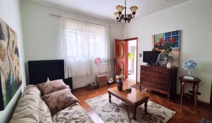 Casa Térrea no Tatuapé, com 3 dormitórios e 4 vagas
