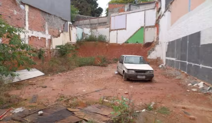Terreno na Vila Guilhermina.