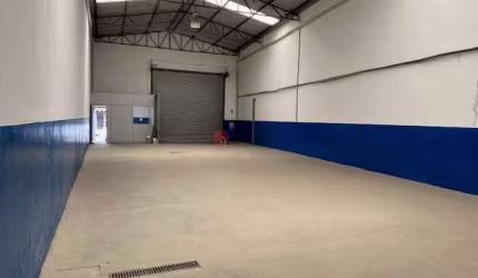 Galpão 400 m² na Vila Carrão.