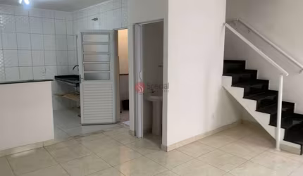 Sobrados de condomínio fechado na Vila Carrão.
