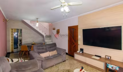 Sobrado  a venda 223 m² com 3 dormitórios e 5 vagas.