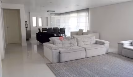 Apartamento com 3 dormitórios à venda de 224 m² no Tatuapé.