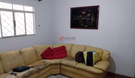 Casa térrea à venda no Jardim Vila Formosa.