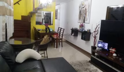 Sobrado na Vila Formosa com 3 dormitórios, espaço gourmet, aceita permuta.