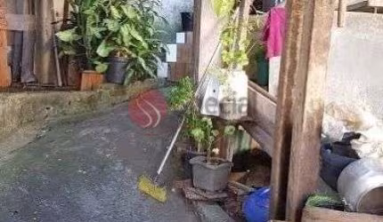 Terreno na Vila Diva, com 155 metros de área total.