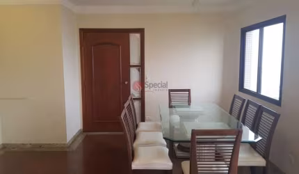 Amplo apartamento no Jardim Anália Franco